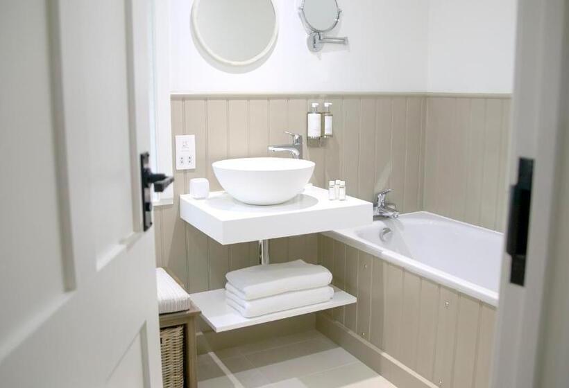 فندق The Three Hills