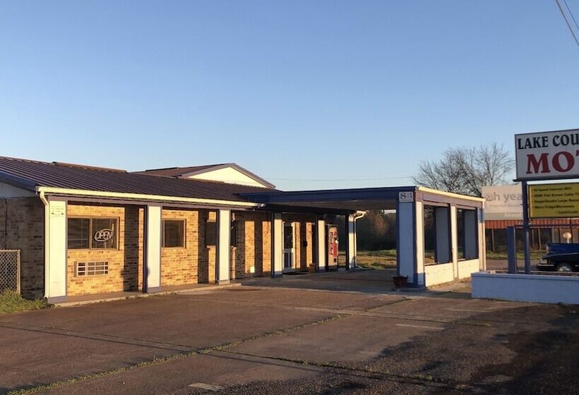 汽车旅馆  Lake Country Inn