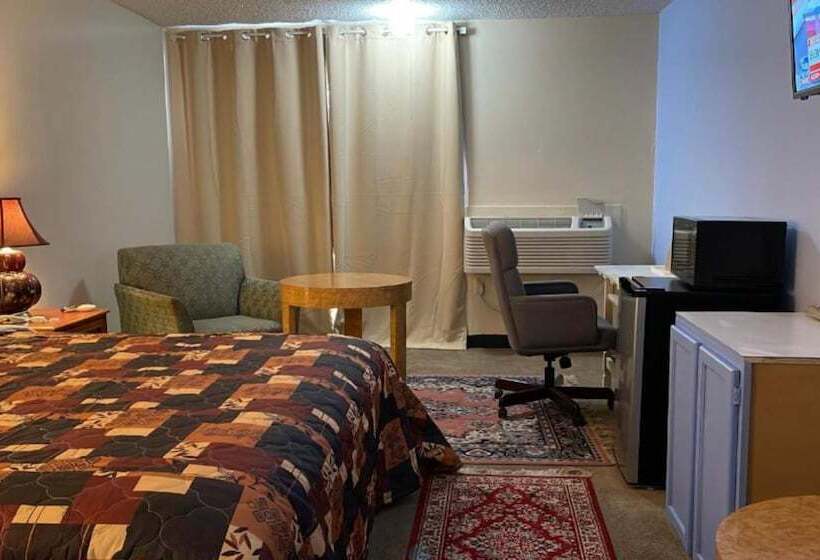 汽车旅馆  Lake Country Inn