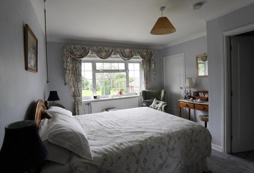 Newmans Hall Bed & Breakfast