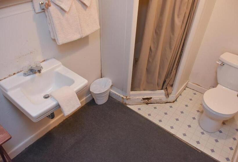 Panamint Springs Motel & Tents