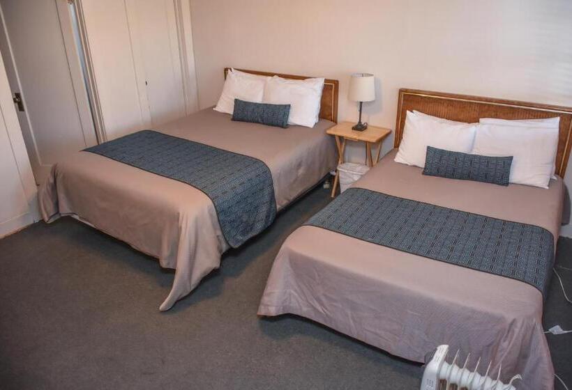 Panamint Springs Motel & Tents