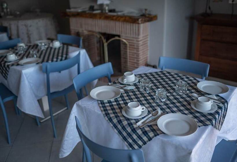 פנסיון B&b Oikos