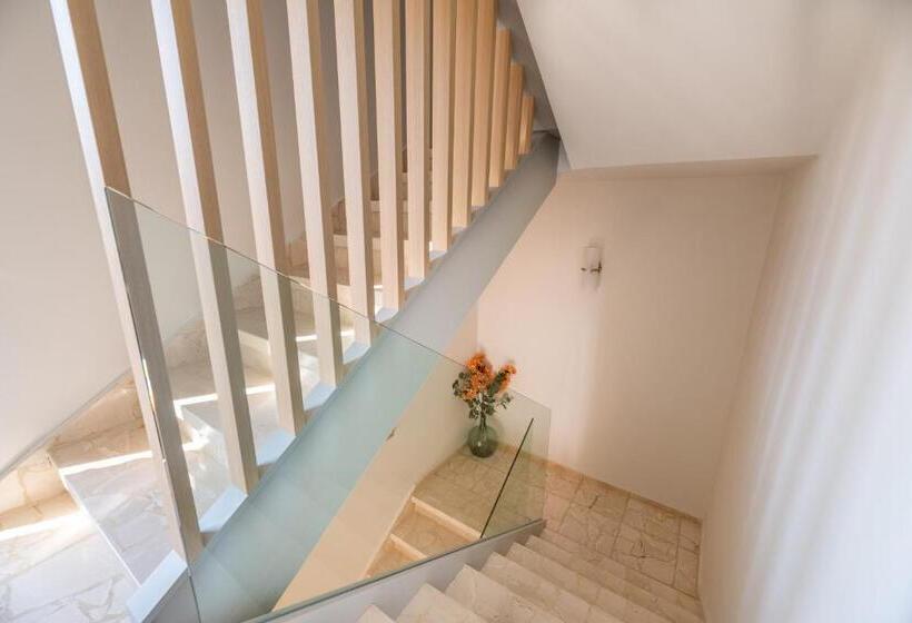 بنسيون Hostal Devesas