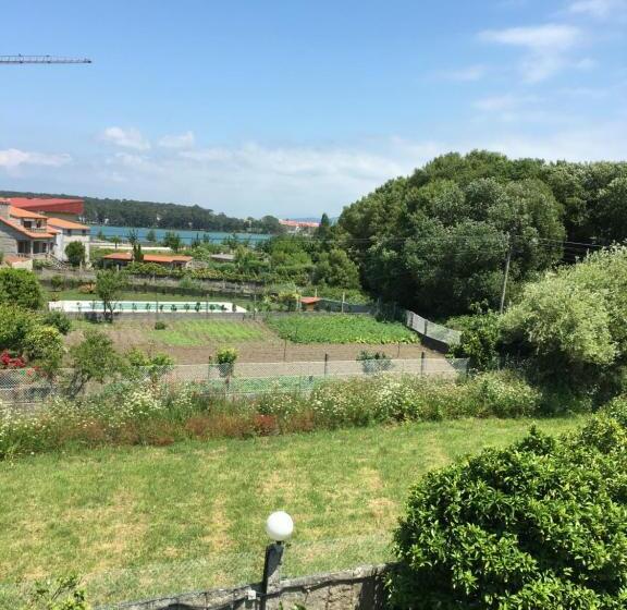 بنسيون Hostal Devesas