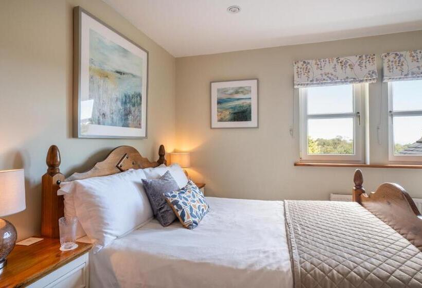 بنسيون Killoran House