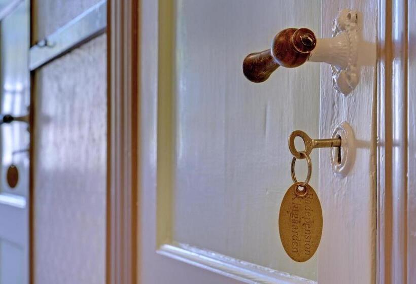 بنسيون Klitgaarden Henne Strand