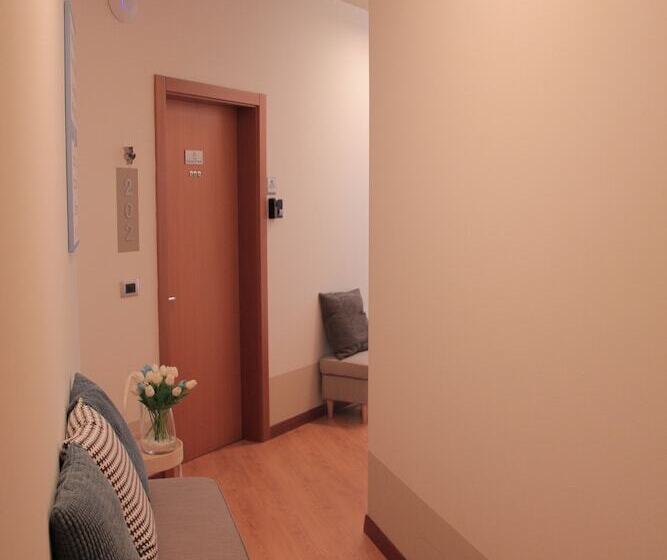 펜션 Vignola Rooms Avio