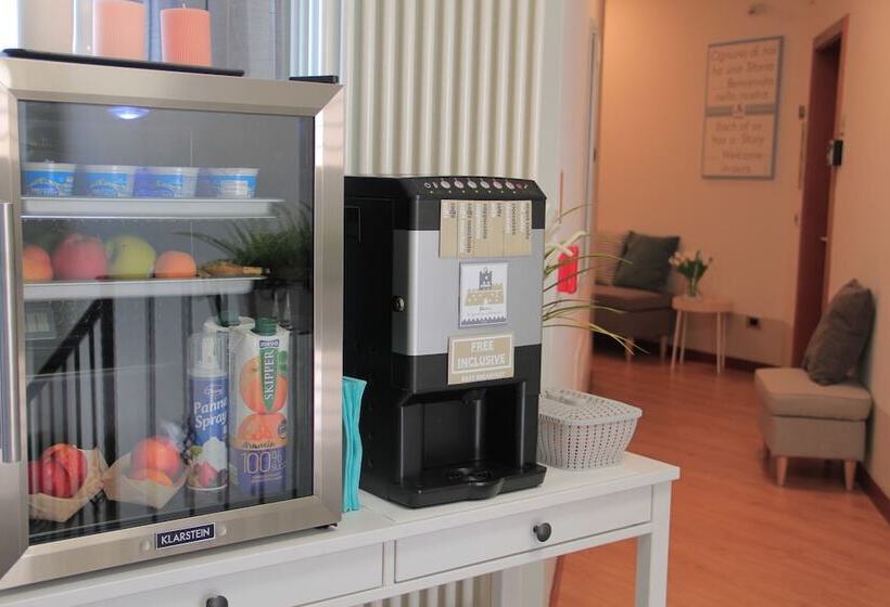 펜션 Vignola Rooms Avio