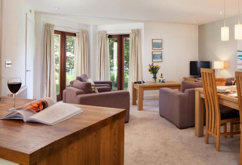 渡假胜地  The Valley