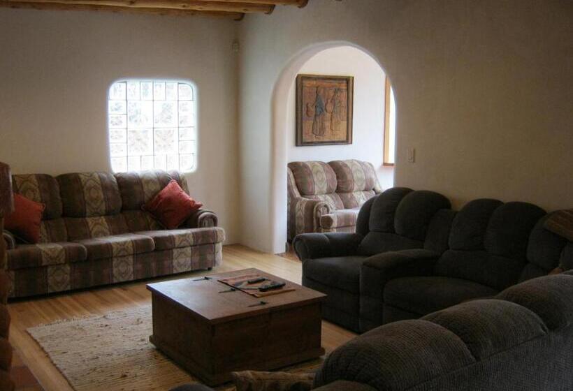 Shady Brook Inn Village/resort