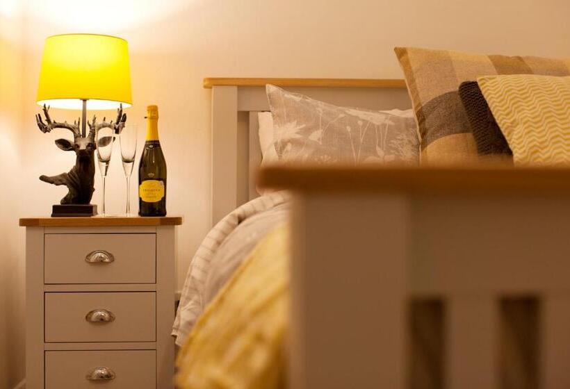 Ye Olde Saddlery B&b