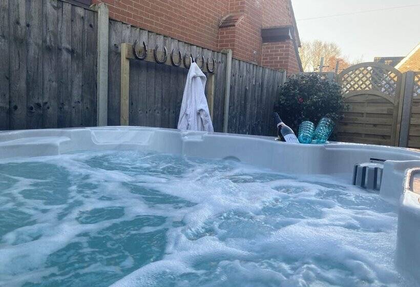 Ye Olde Saddlery B&b