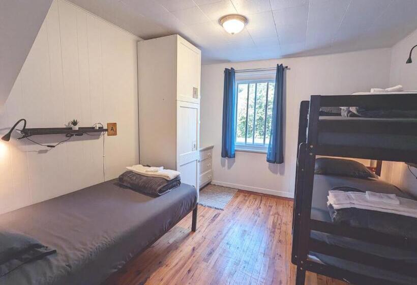 ユースホステル Auberge De La Rive De Charlevoix Auberge De Jeunesse Familiale Pour Voyageurs De Tous âges
