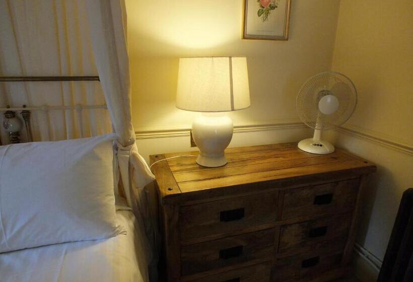 فندق صغير Clifton Hampden B&b