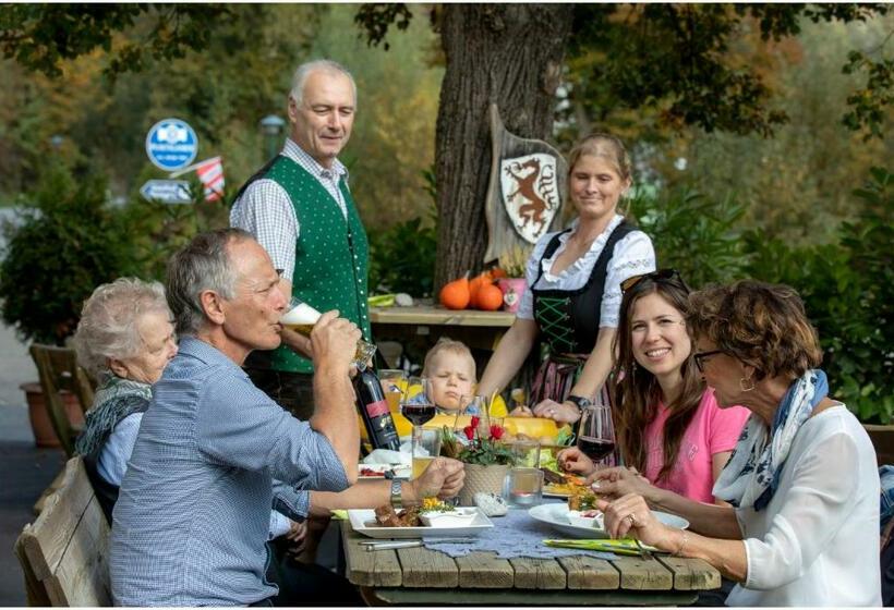 旅馆 Gasthof Weingrill