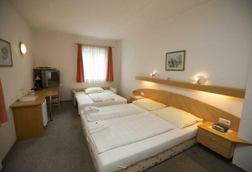 旅馆 Gasthof Weingrill