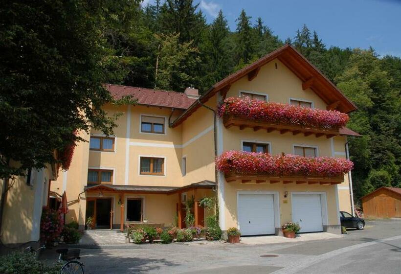 旅馆 Gasthof Weingrill