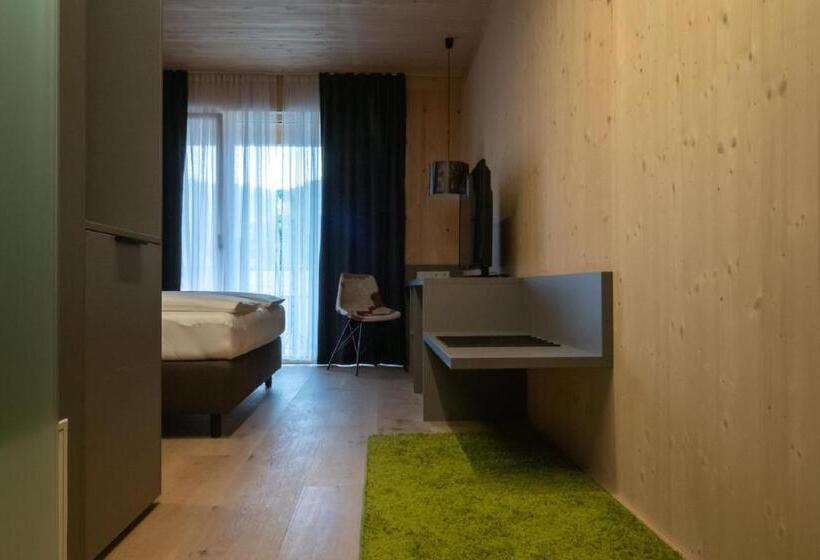 호스텔 Gästehaus & Hofladen Familie öllerer
