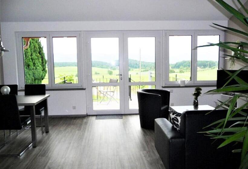 הוסטל Gästehaus Reischmann