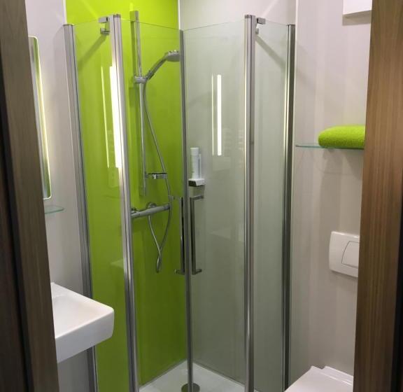 הוסטל Gästehaus Thomahan