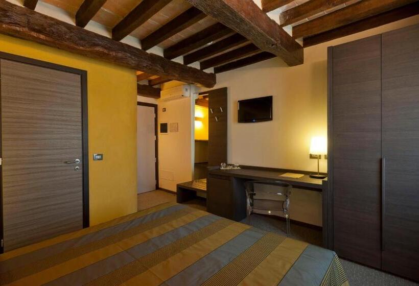 فندق صغير Locanda Sant Ambrogio
