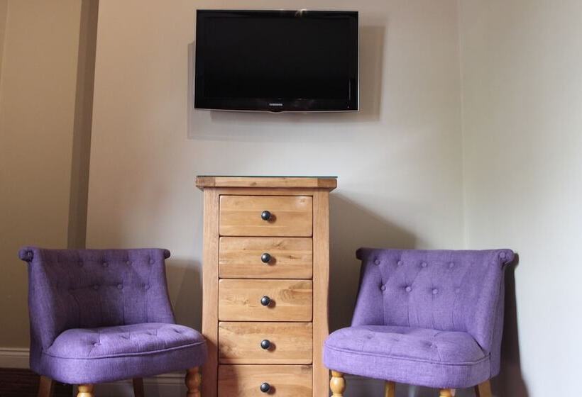 旅馆 The Badger Inn