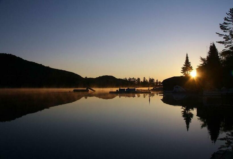 فندق صغير The Big Moose Inn