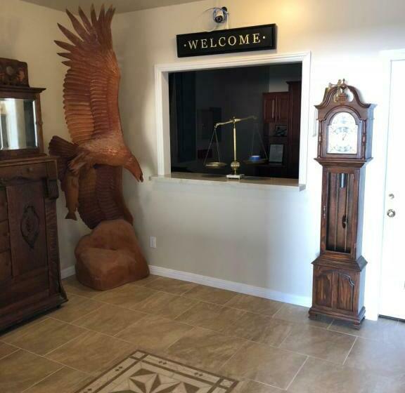 ユースホステル The Castle Inn Of The Lost Coast