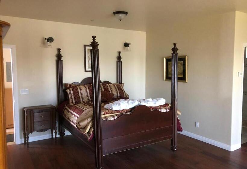 ユースホステル The Castle Inn Of The Lost Coast