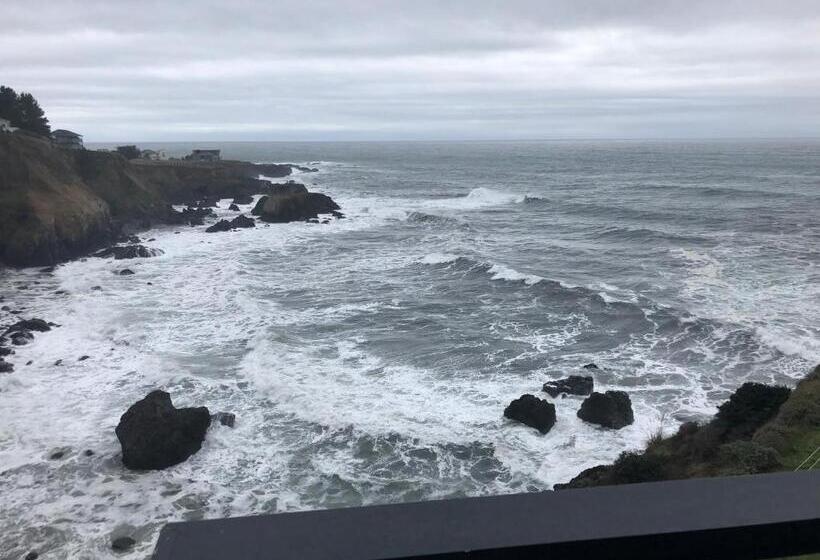 호스텔 The Castle Inn Of The Lost Coast