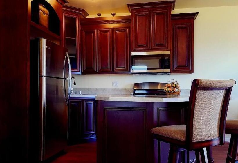 ユースホステル The Castle Inn Of The Lost Coast