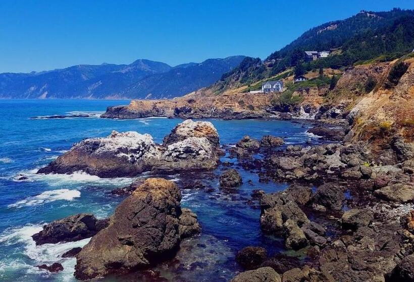 호스텔 The Castle Inn Of The Lost Coast