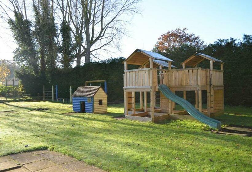 Общежитие The Feathers