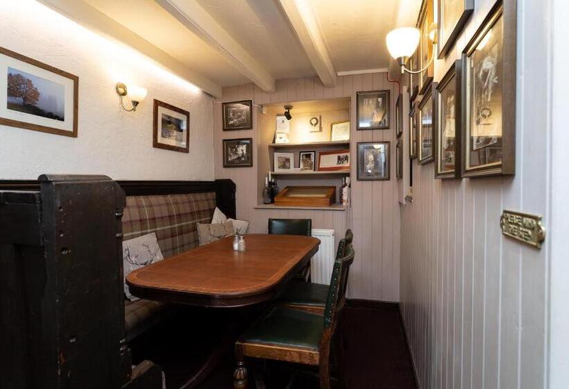 فندق صغير The Wheatsheaf Inn