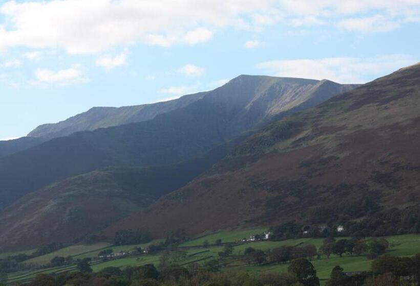 Общежитие The White Horse Inn Bunkhouse