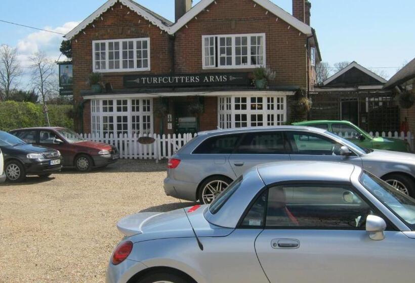 旅馆 Turfcutters Arms