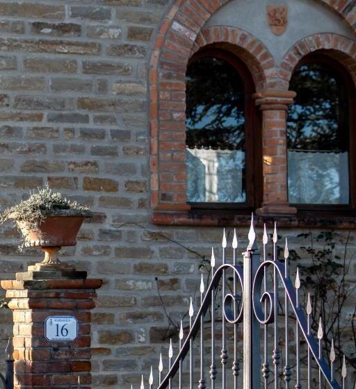 مبيت وإفطار Casa Tarò