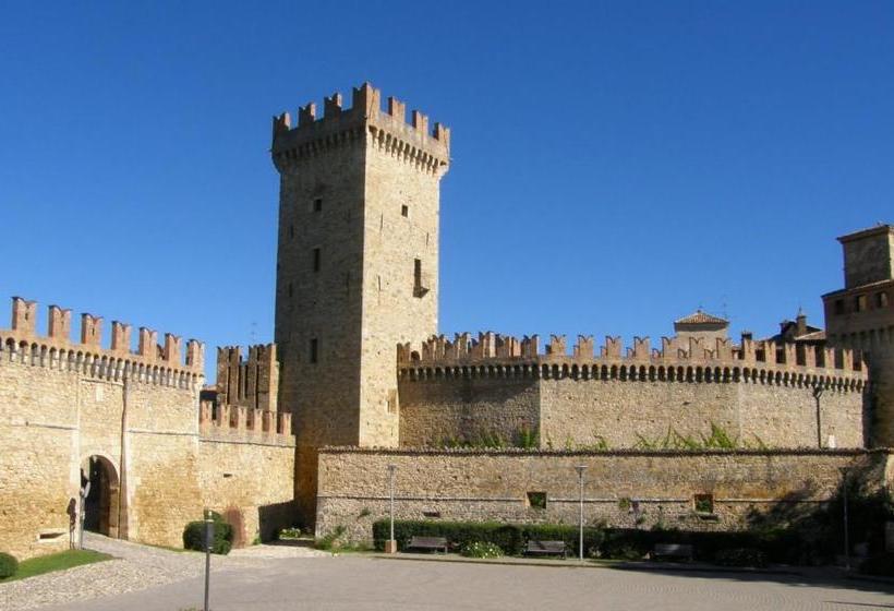 ベッドアンドブレックファースト Castello Di Vigoleno