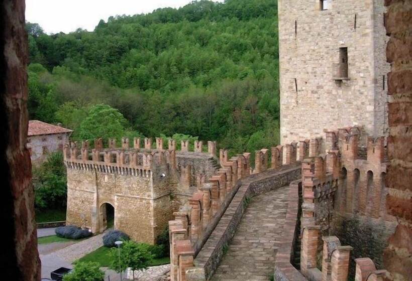 ベッドアンドブレックファースト Castello Di Vigoleno