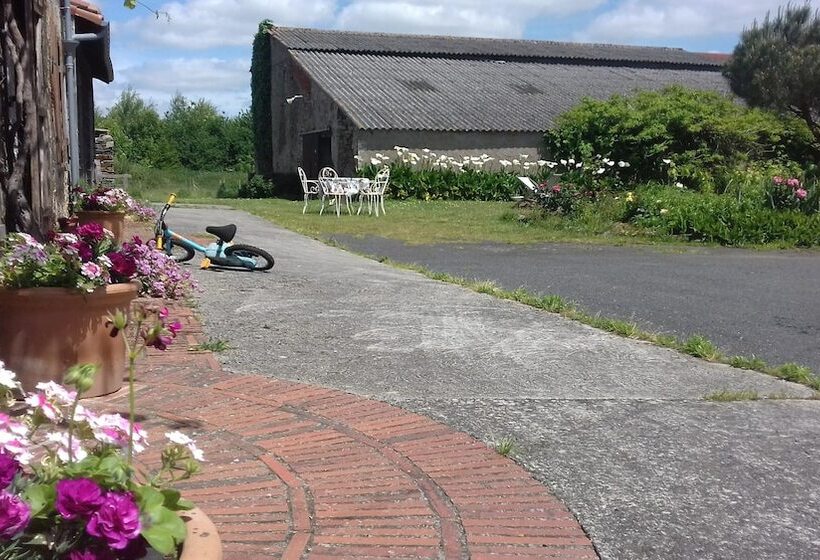 住宿加早餐 Chambres D Hôtes Le Chateau Rouge