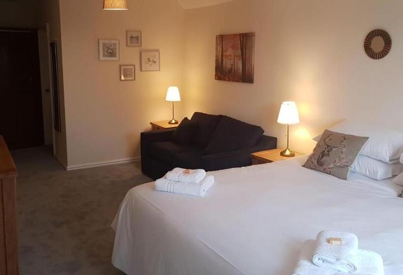 ベッドアンドブレックファースト Chequers Inn