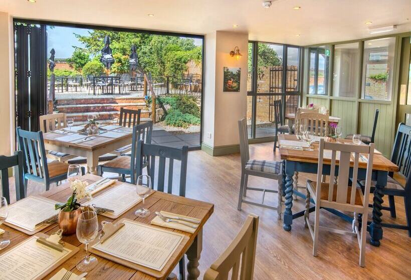 ベッドアンドブレックファースト Chequers Inn