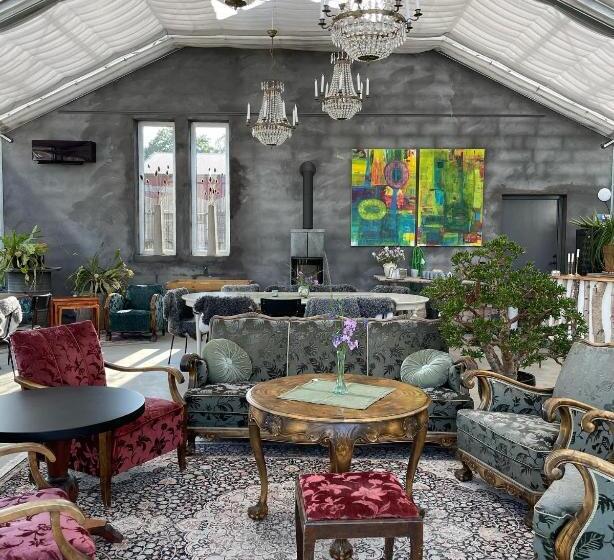 Bed and Breakfast Cocoon Meetings