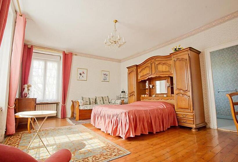 צימר Domaine Saint Hilaire