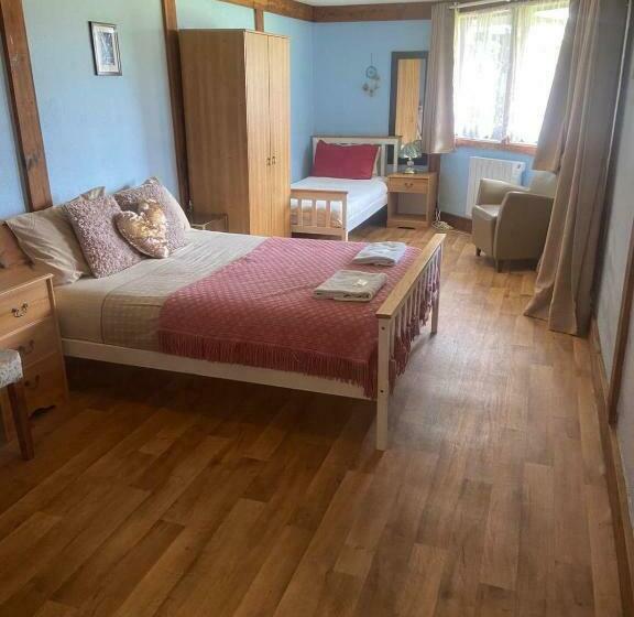 צימר Haven Of Trees Hafan Y Coed