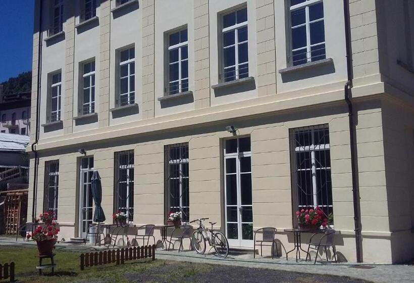 مبيت وإفطار La Vecchia Scuola