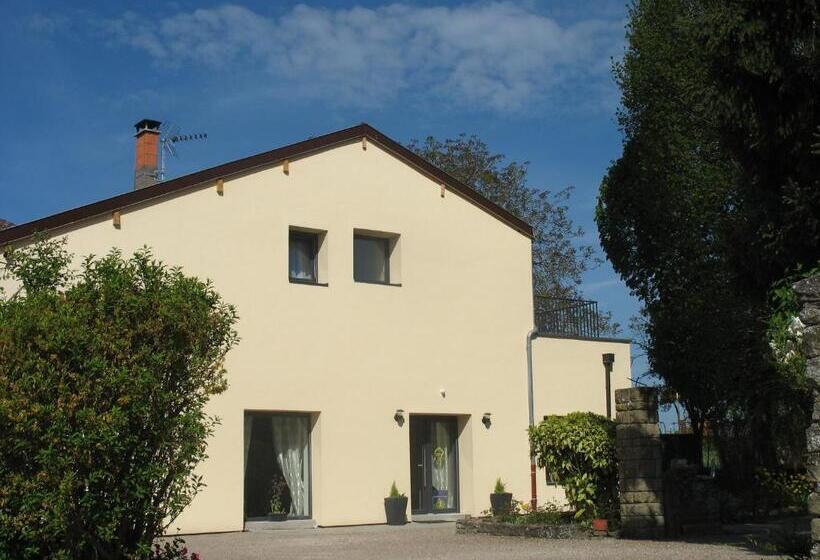 ベッドアンドブレックファースト Les Jardins De La Grange