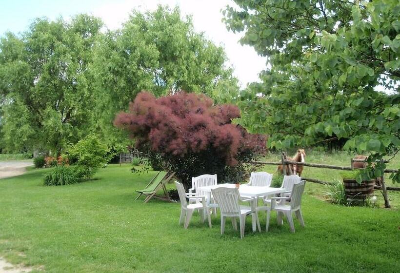 Bed and Breakfast Les Roberderies