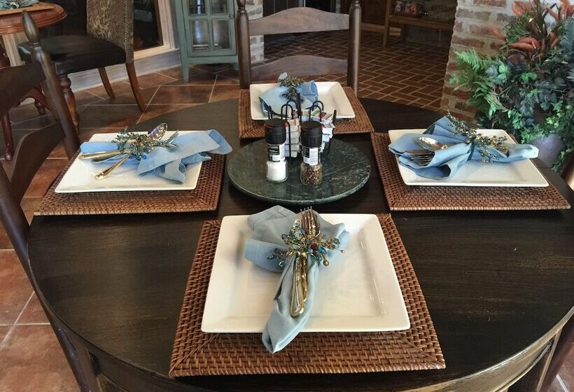 مبيت وإفطار Louisiana Cajun Mansion